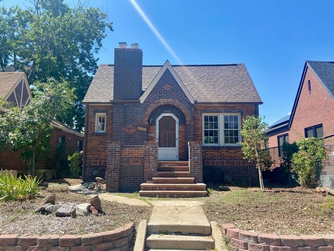 Photo - 3909 Perry Street