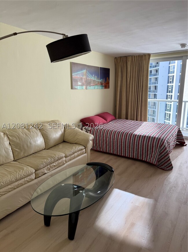 Photo - 19201 Collins Ave Unit 717