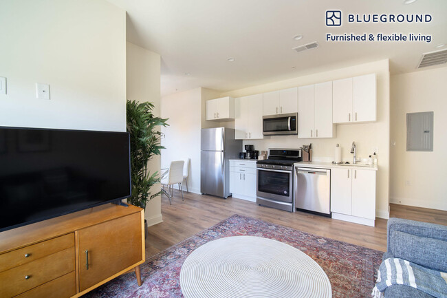 Photo - 1701 21st St NW Unit FL4-ID750