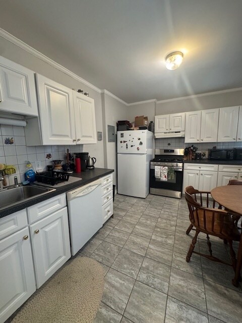 Photo - 98 Strathmore Rd Unit 2