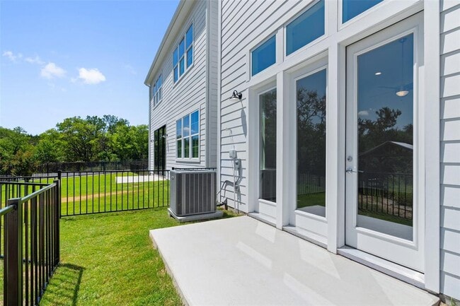 Photo - 4503 Grassland Dr