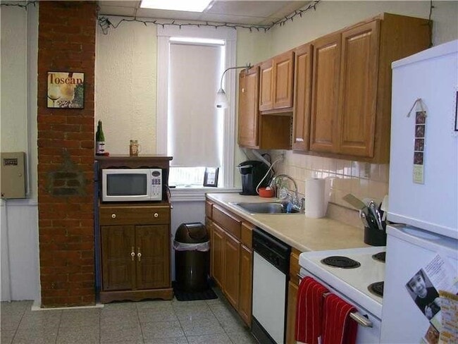 Photo - 239 Lehigh Ave Unidad 1