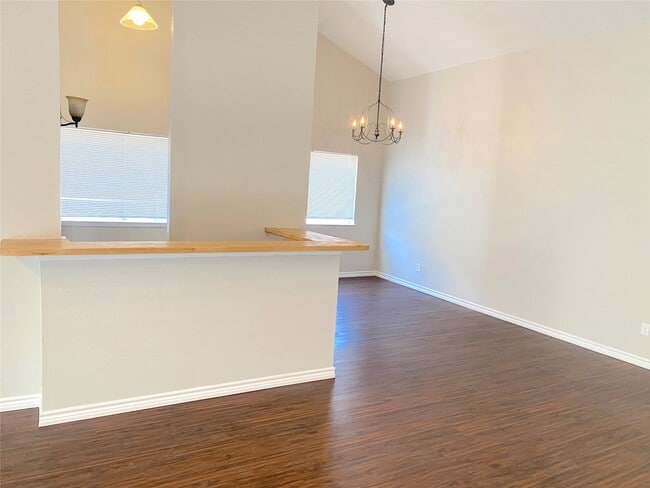 Photo - 2414 Woven Wood Ln