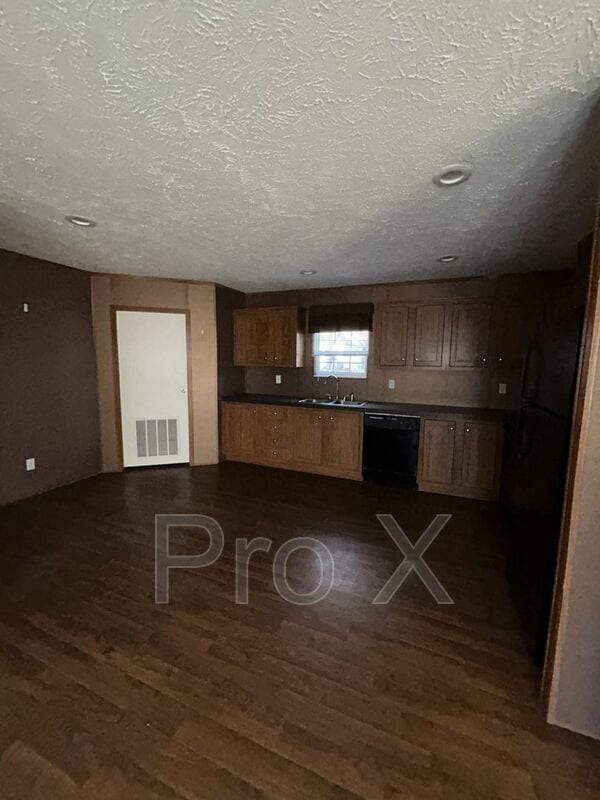 Photo - 307 E Adams St