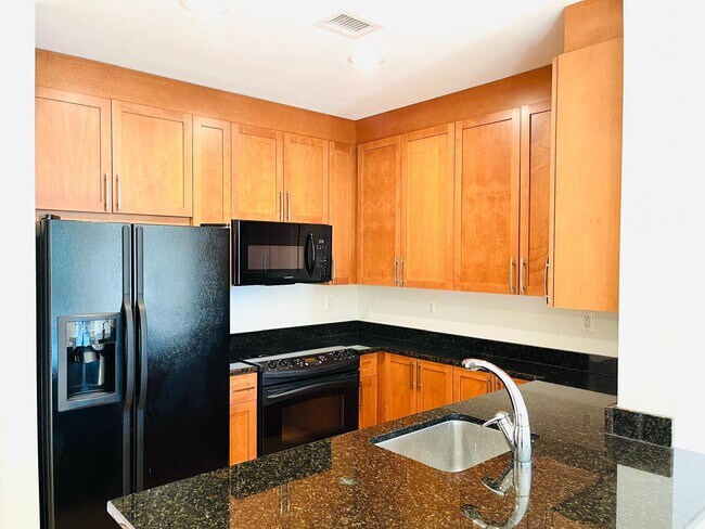 Photo - 4101 Albemarle St NW Unidad 611