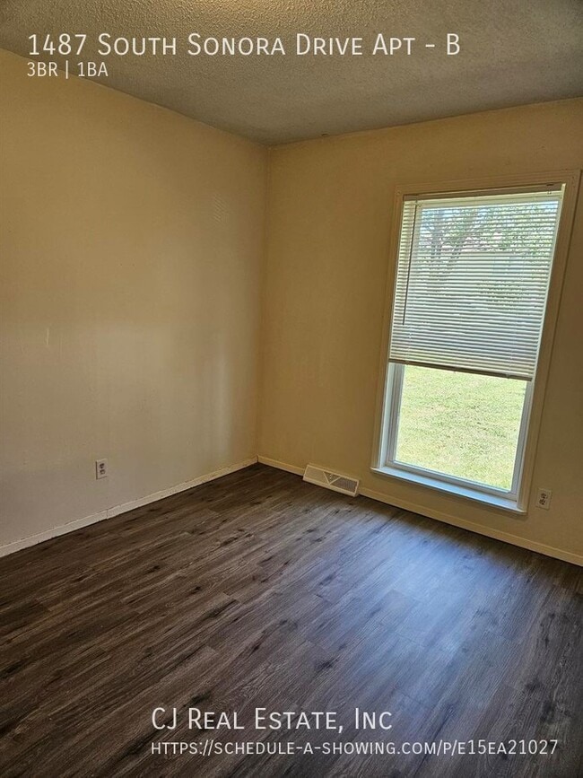 Photo - 1487 S Sonora Dr