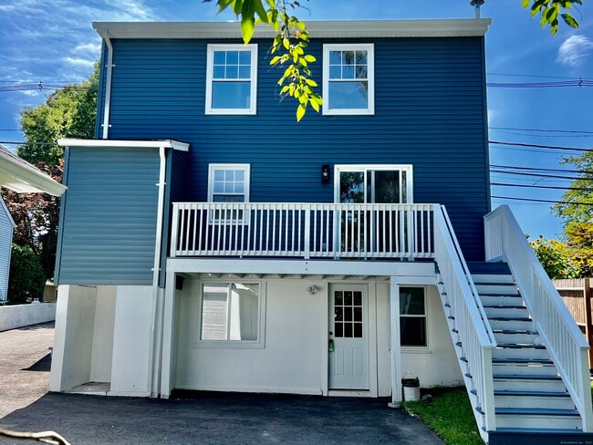 Building Photo - 46 Silvermine Ave Rental