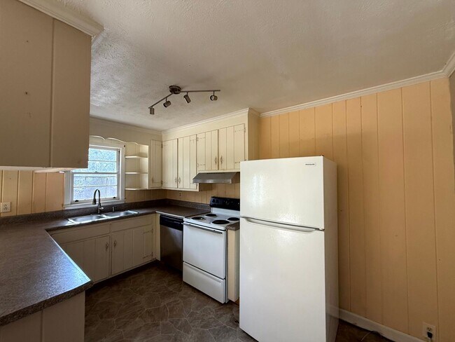 Photo - 2109 Lombardy Dr