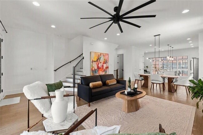 Photo - 1910 Bay Line Ln