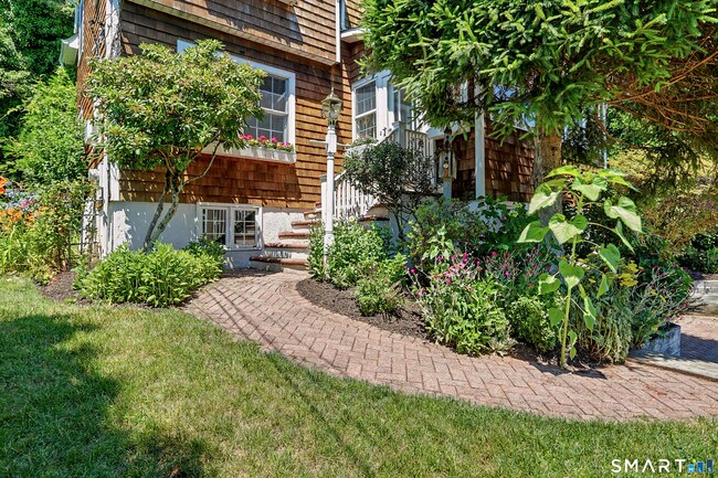 Photo - 8 Sherwood Dr