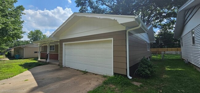 Photo - 2253 S Florence Ave