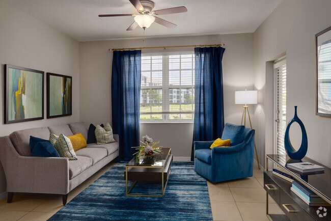 2 BR, 2 BA - 1100SF