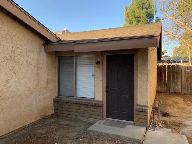 Building Photo - 3013 N Half Moon Dr Unit B