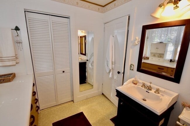 Photo - 58 S East St Unit 1