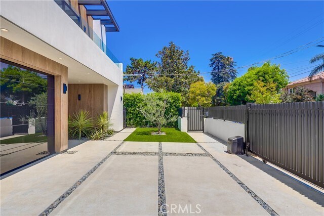 Photo - 5109 Bluebell Ave