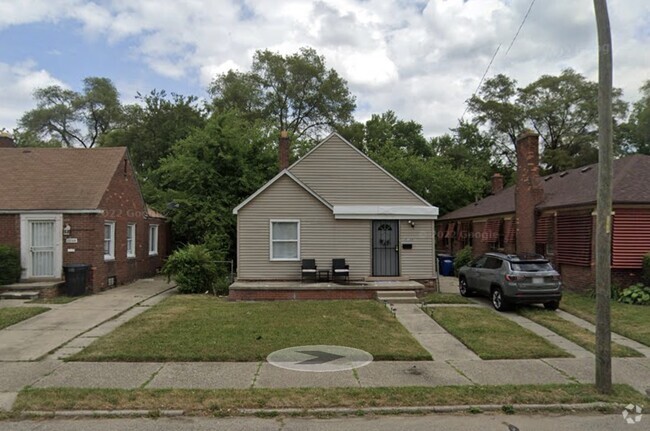 Building Photo - 20160 Cherrylawn St Rental