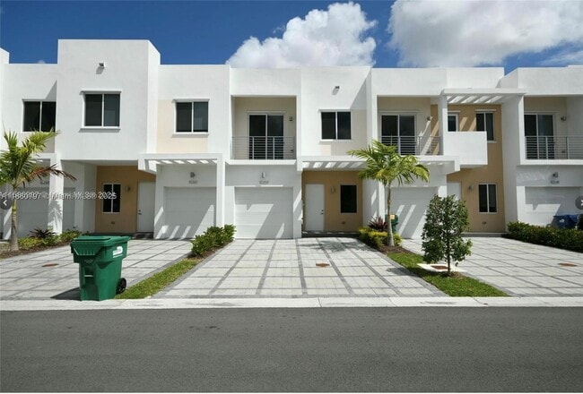 Building Photo - 10259 NW 72nd Terrace Rental