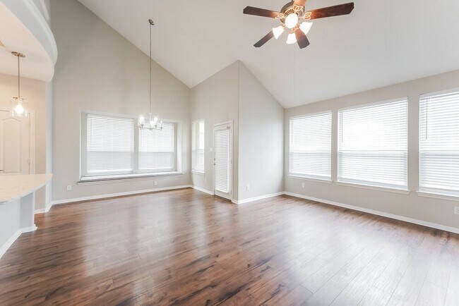 Photo - 2531 Crystal Shore Dr