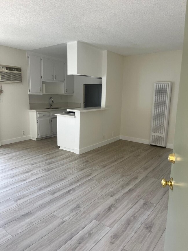 Photo - 5123 Raleigh St