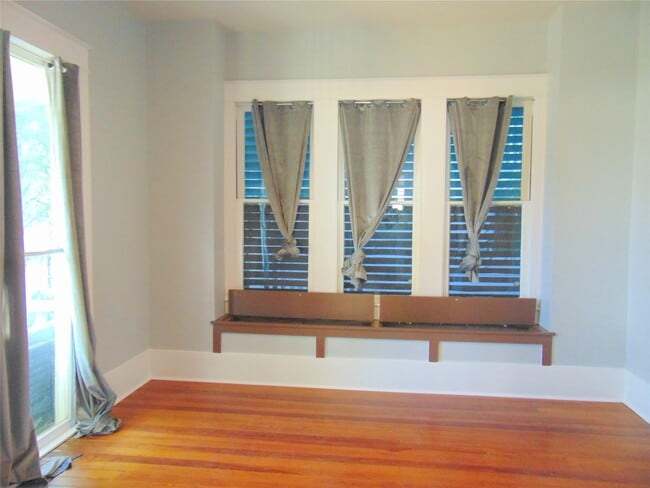 Photo - 3420 Avenue R