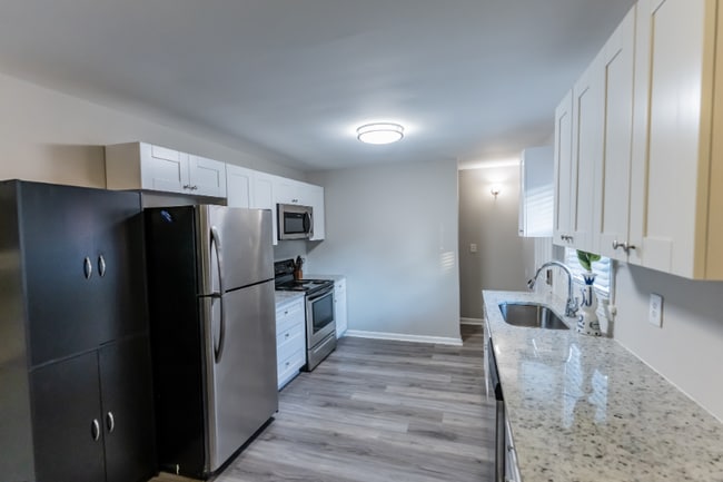 Photo - 586 Oakside Dr SW Unit A