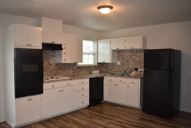 Photo - 201 North Dr