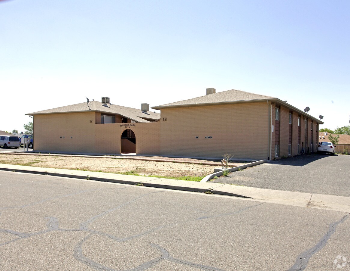 Photo - Regency Park Apartments