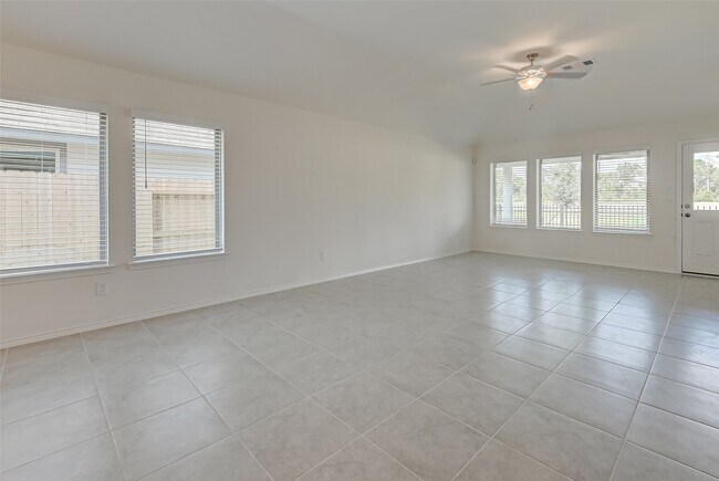 Photo - 3106 Rising Fir Ln