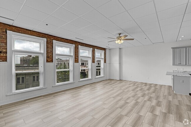 Building Photo - 201 E Lafayette St Rental