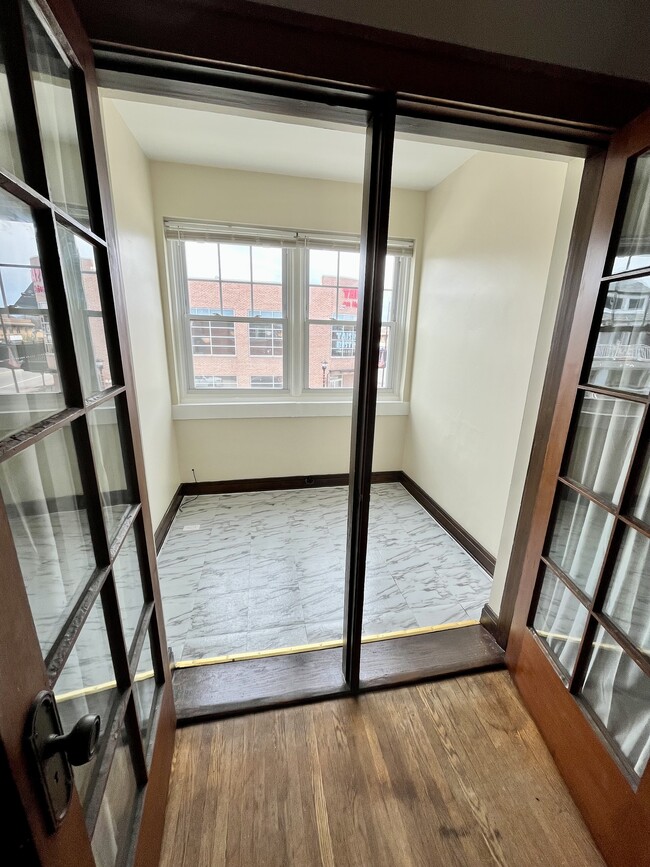 Photo - 1451 Hertel Ave Unit 1