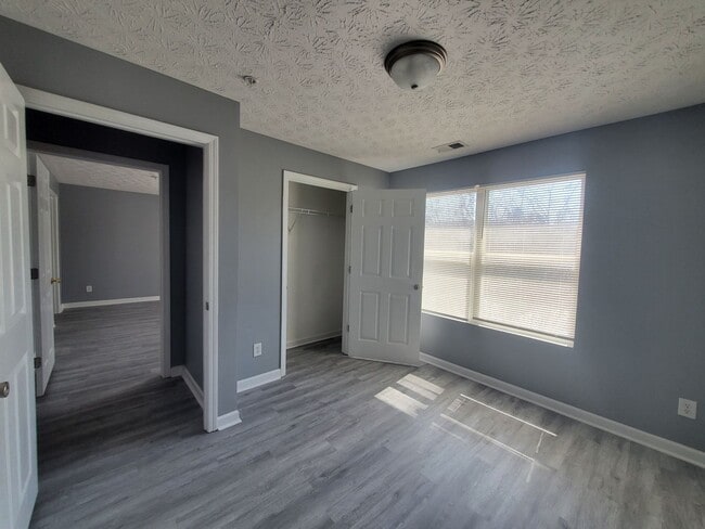 17301 Waldrop Cove