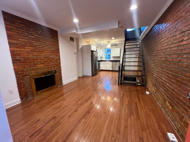 Photo - 1011 Hollins St