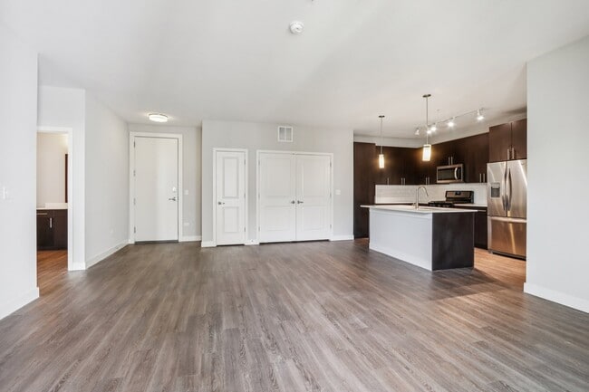 Photo - Woodview Apartments