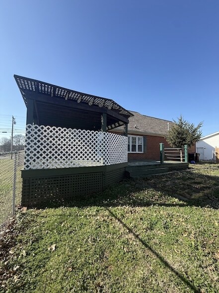 Photo - 508 Veterans Pkwy