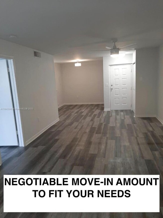 Building Photo - 2881 N Oakland Forest Dr Unit 103 Rental