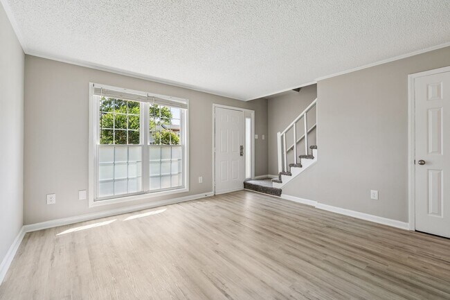 Photo - APPLICATION PENDING!!! $250 Rental Credit ...