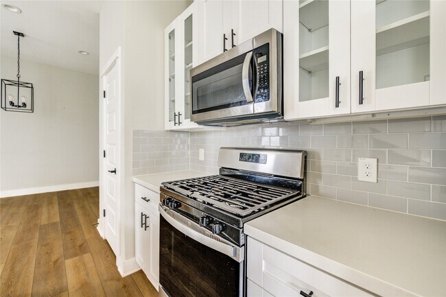 Photo - 4220 McKinley St