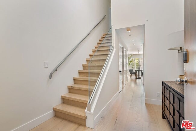 967 Hammond St Unit 5