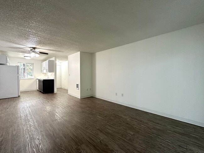 Photo - West on Murray Apartments