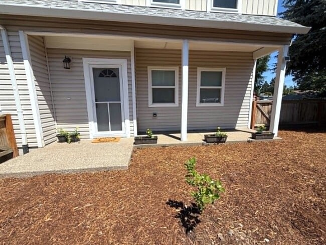 Photo - 18528 SW Mcclarey Dr