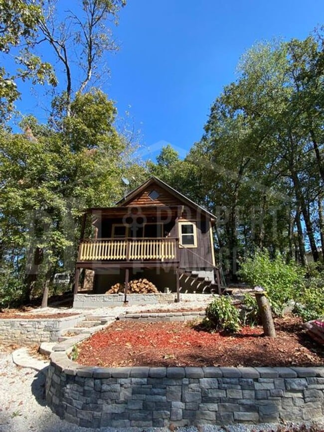 Photo - Rustic One Bedroom Cabin with Loft