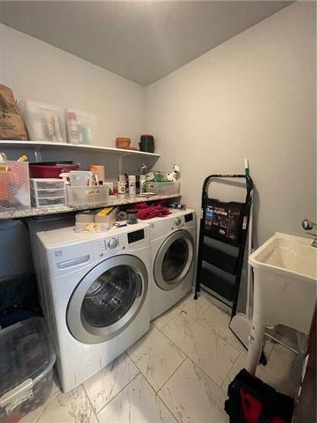 Photo - 2932 St Ann Unit 2934 St Ann