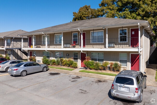 Meadowbrook Apartments
