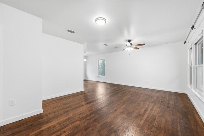 Photo - 1003 Cogbill St