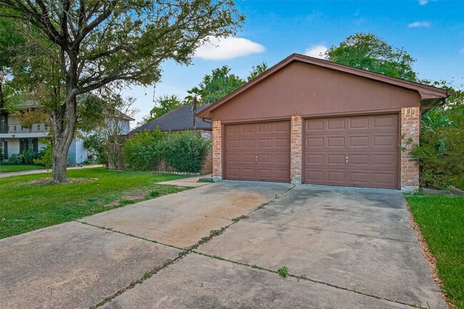 Photo - 3906 Glen Cove Cir