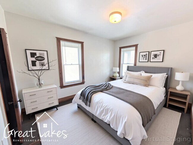 Photo - Beautiful 2 Bedroom 1 Bathroom now availab... Unit 2