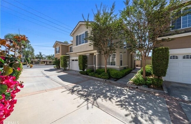 Building Photo - 7805 Garfield Ave