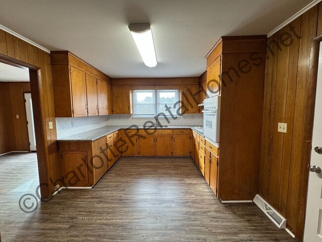 Photo - Brick ranch with brick workshop