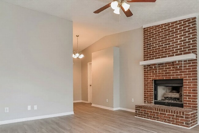 Photo - 1825 Keystone Lakes Dr