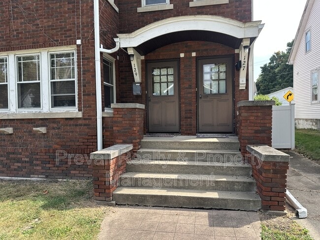 Photo - 127 Regan St